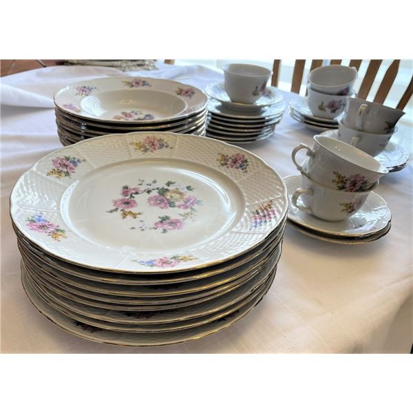 Thun Czechoslovakia Country Garden Dishes