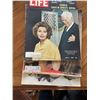 Image 1 : Life Magazines