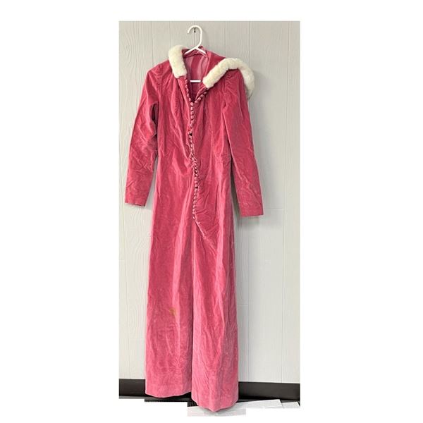 Vintage Clothing -Pink Velvet Long Overcoat / Robe