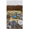 Image 2 : 38 VINTAGE KEYS, 9 VINTAGE LOCKS, 15 BRASS ID TAGS AND 6 DOG COLLAR TAGS