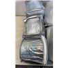 Image 2 : LOT OF NEW LEADSTAR KNEE PILLOWS