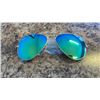 Image 8 : PAIR OF RAYBAN SUNGLASSES AND 2 MONEY CLIPS