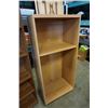 Image 2 : 2 BOOKSHELVES