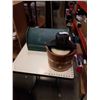 Image 1 : RCW ELECTRIC ICE CREAM MAKER AND BREAD BOX WITH CANNISTER SET