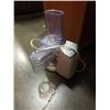 Image 2 : SLOW COOKER, MEAT GRINDER AND FOOD PROCESSOR