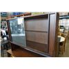 Image 8 : MID CENTURY SIDEBOARD WITH HUTCH