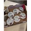 Image 8 : TRAY OF CHINA CUPS AND MUGS