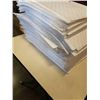 Image 2 : 100 ABSORBANT PADS