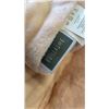 Image 2 : NEW GUILLAUME PINK SOFT FUZZY 60" X 72" THROW AND PILLOW