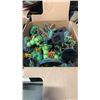 Image 2 : 2 BOXES OF ELECTRONIC SOUND BIRD BASES