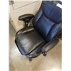 Image 2 : LEATHER GAS LIFT CHAIR