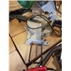 Image 2 : SUPERIOR SLIDING COMPOUND MITER SAW WORKING