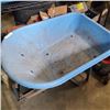Image 2 : BLUE PLASTIC JACKSON WHEELBARROW