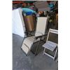 Image 8 : FOLDING GRAVITY CHAIR WITH SHADE AND 4 FOLDING WOOD PATIO CHAIRS