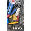 Image 2 : TRAY OF NETWORKING TOOLS AND SUPPLIES