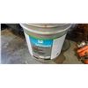 Image 2 : TWO 18 LITER PAILS INTERIOR ENAMEL LATEX EGGSHELL PAINT