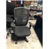 Image 2 : BLACK MESH BACK FULLY ADJUSTABLE TASK CHAIR
