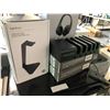 Image 2 : JELLY COMB WIRELESS OPTICAL HEADPHONES, KANTO HEADPHONES STAND, & 2 VISIONTEK 5 DEVICE CHARGING