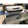 Image 2 : ROYAL SOVEREIGN 9" TABLE TOP LAMINATOR