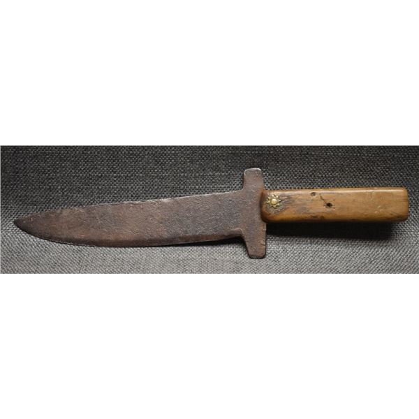 ANTIQUE KNIFE