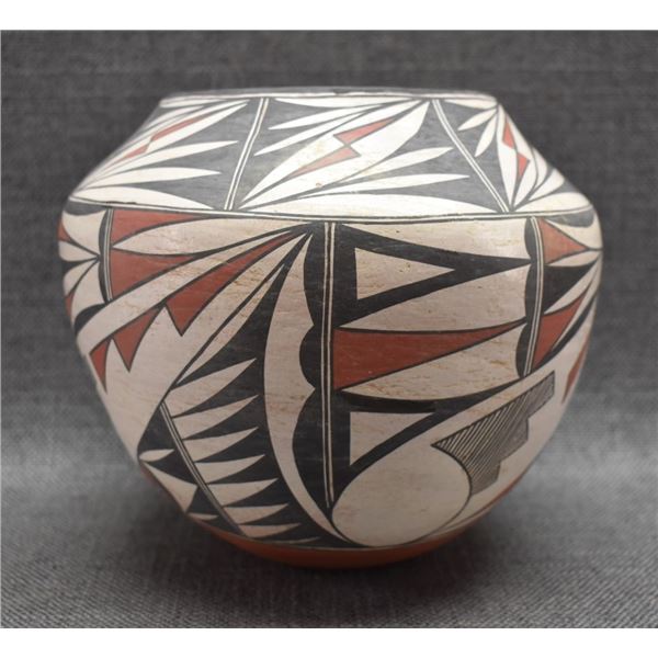ACOMA INDIAN POTTERY JAR