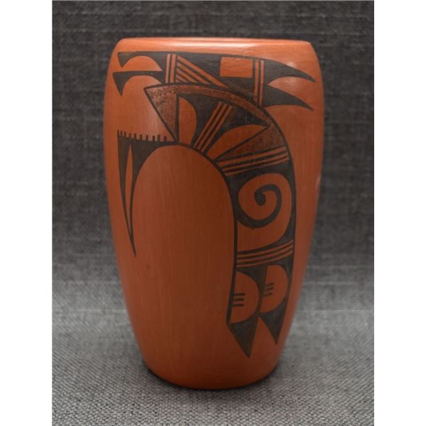 HOPI INDIAN POTTERY VASE