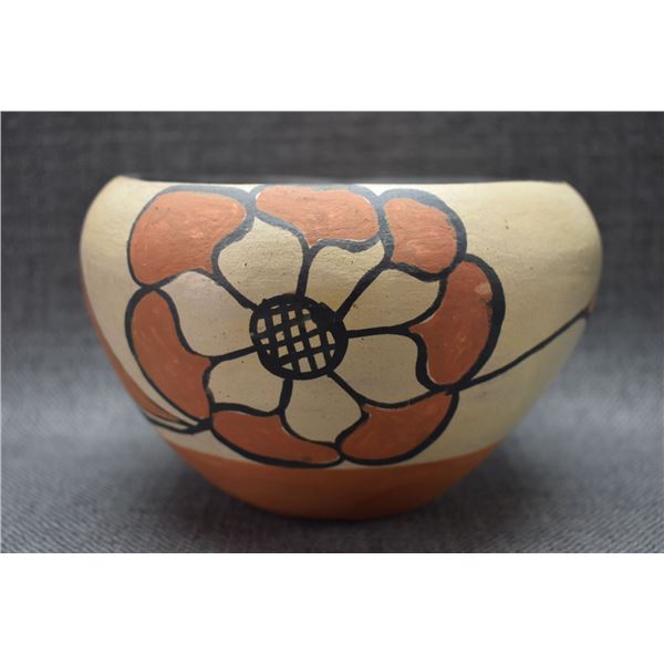 SANTO DOMINGO INDIAN POTTERY BOWL