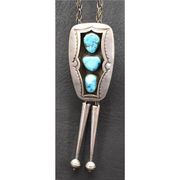 NAVAJO INDIAN BOLO ( AARON CHISCHILIGI)