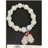 Image 2 : White Oriental Stone Beads Stretch Bracelet with 2 Pendants