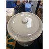 Image 2 : Vintage Medalta 10 Imperial Pottery Jug with Lid, Displays Well but Has Cracks - NO SHIPPING