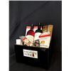 Image 2 : Everything Wine Gift Basket