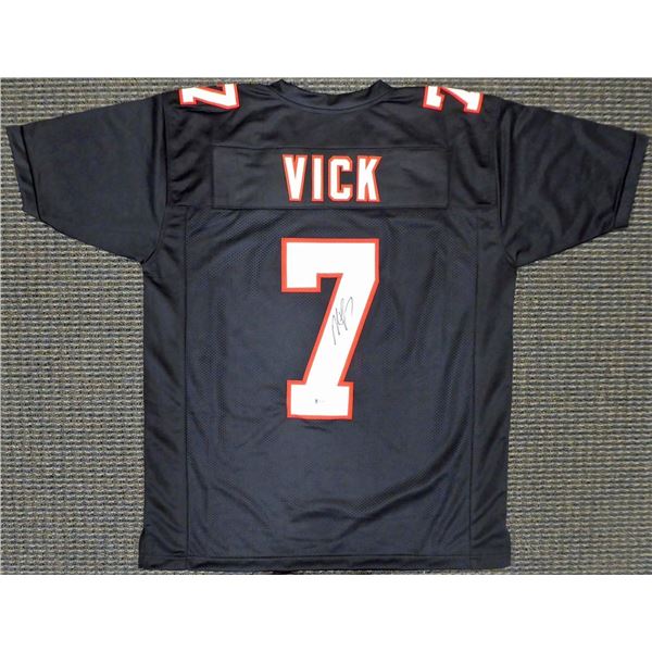 MICHAEL VICK SIGNED ATLANTA FALCONS FOOTBALL JERSEY (BECKETT COA)