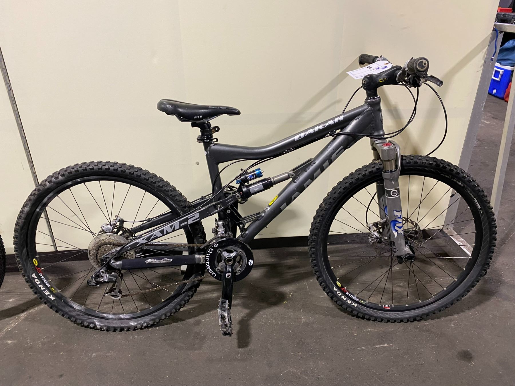 JAMIS DAKAR GREY 18 SPEED FULL SUSPENSION MOUNTAIN BIKE WITH FULL DISC jamis-dakar-grey-18-speed-full-suspension-mountain-bike-with-full-disc