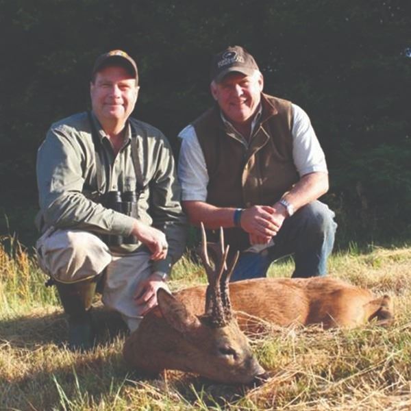 KEVIN DOWNER SPORTING CONSULTANTS: Chinese Water Deer OR Roe Deer Hunt for One Hunter and One Obser