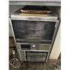 Image 1 : Small Commercial Ice Maker, Model SK-31A