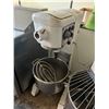 Image 1 : Hobart D300 Mixer w/ Bowl and Attachment