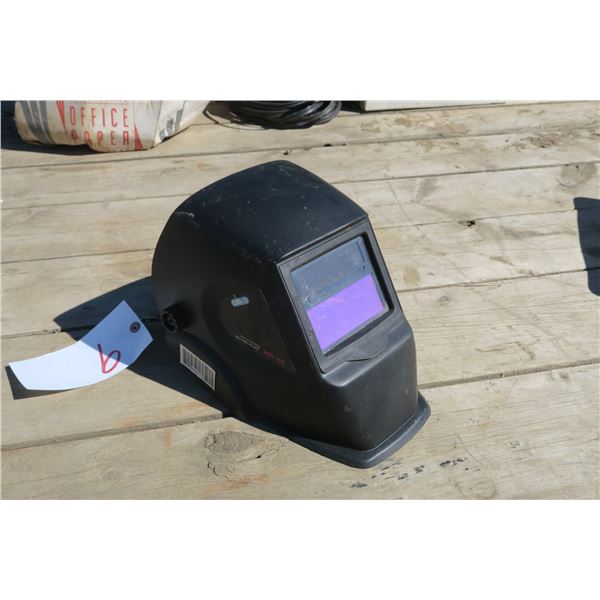 Auto Darkening Welding Helmet