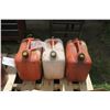 Image 1 : 3 - 5 Gal Gas Cans