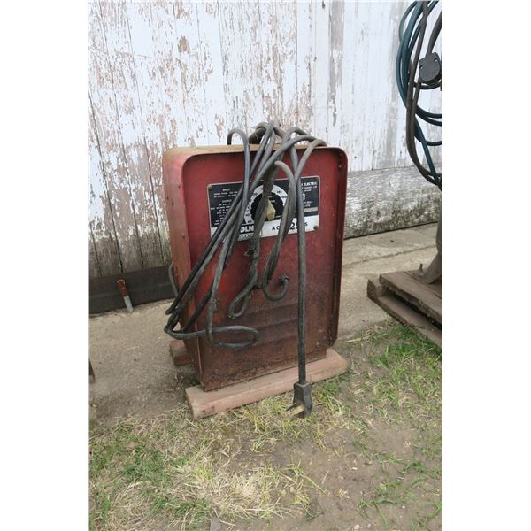 Lincoln 225 Arc Welder w/ Cables
