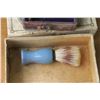 Image 2 : Men's Shaving Kit - Brush & Gillette Razor