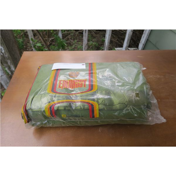 Embassy Blanket in Original Packaging - 72x84"