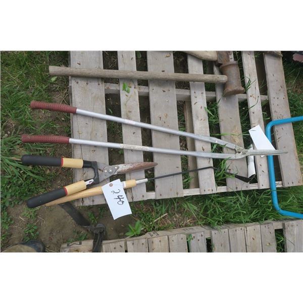 3 Garden Tools