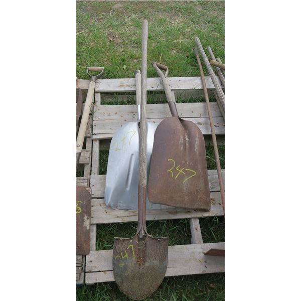 3 Shovels