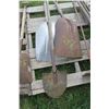 Image 2 : 3 Shovels
