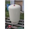 Image 2 : Pressure Tank 30 Gal.