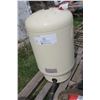 Image 3 : Pressure Tank 30 Gal.