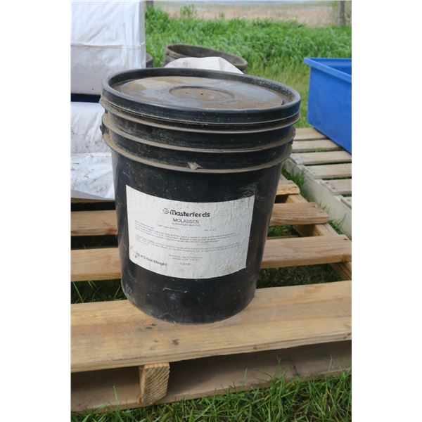 5 Gal Pail Liquid Molasses