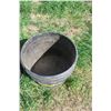 Image 3 : 3 Plastic Feed Tubs - Black