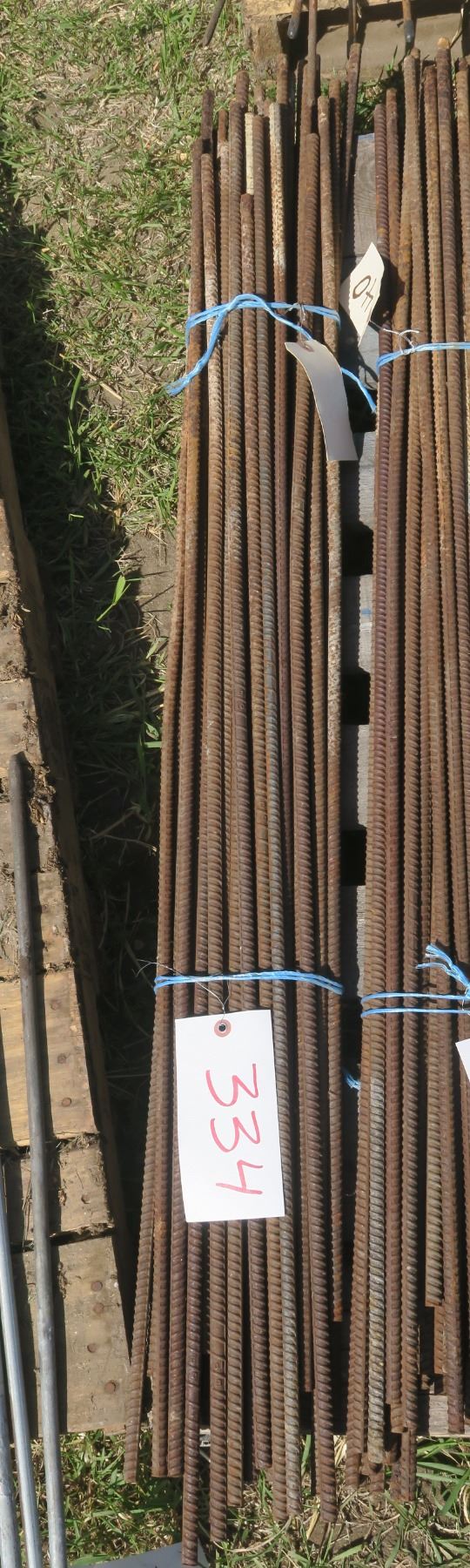 48" Electric Fence Rods 40pc. Schmalz Auctions