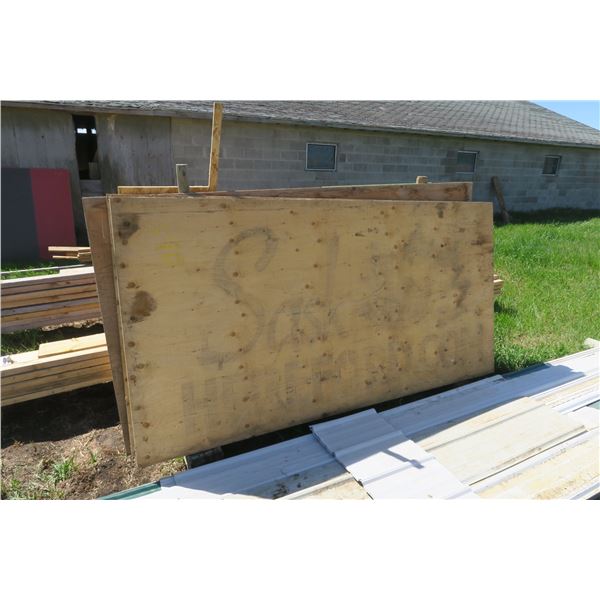 6 - 4x8' Sheets of Plywood